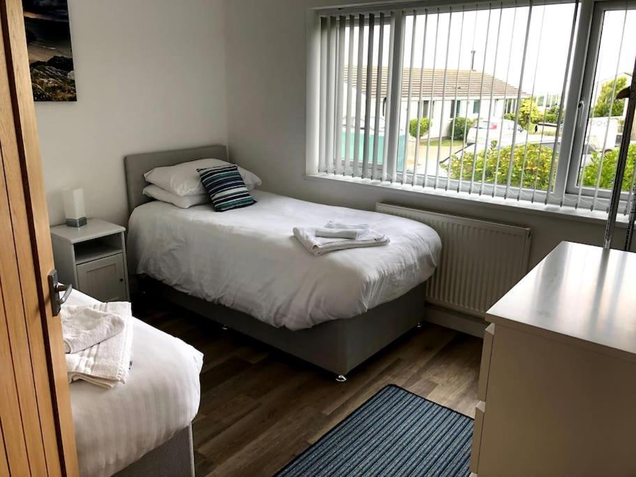 Coastal Bungalow, Sleeps 5 And Ideal For Walkers Amlwch Εξωτερικό φωτογραφία