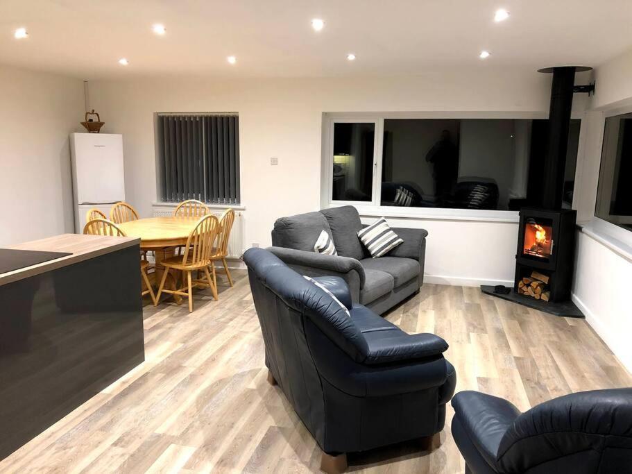 Coastal Bungalow, Sleeps 5 And Ideal For Walkers Amlwch Εξωτερικό φωτογραφία