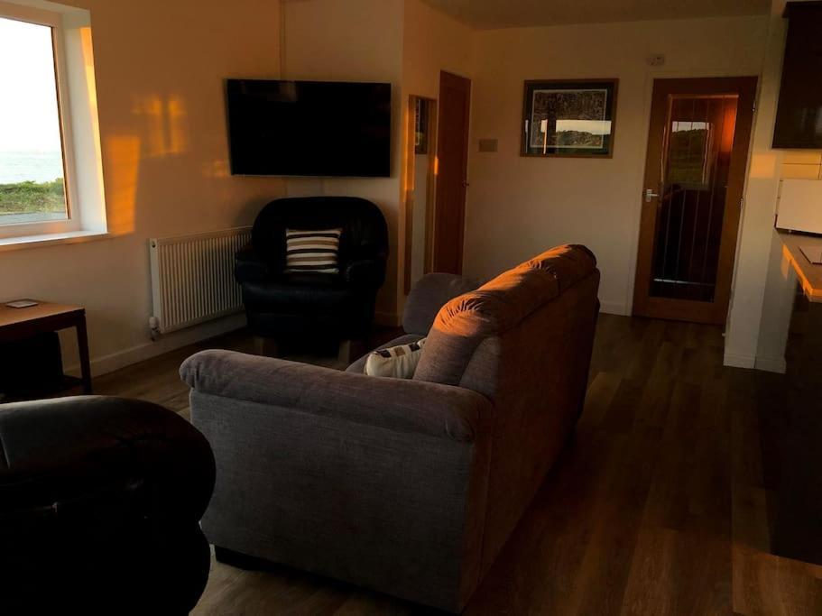 Coastal Bungalow, Sleeps 5 And Ideal For Walkers Amlwch Εξωτερικό φωτογραφία